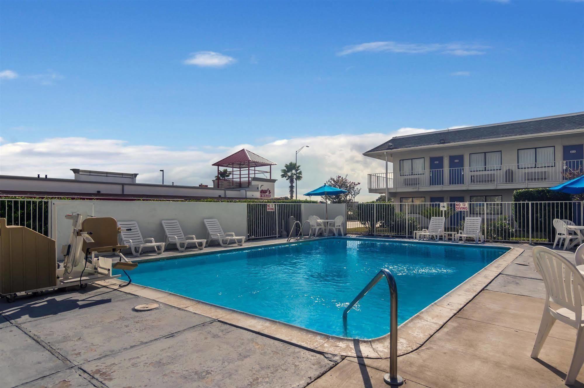 Motel 6-College Station, Tx - Bryan Zewnętrze zdjęcie